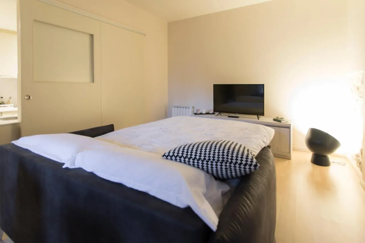 Apartament Bravissimo Cort Reial-2A Girona