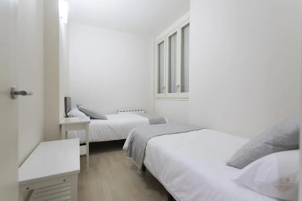 Apartament Bravissimo Cort Reial-2A Girona