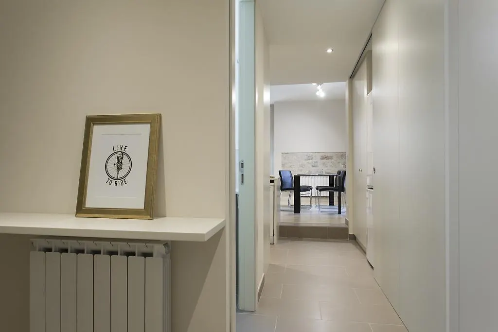 Apartament Bravissimo Cort Reial-2A Girona 0*,  Hiszpania